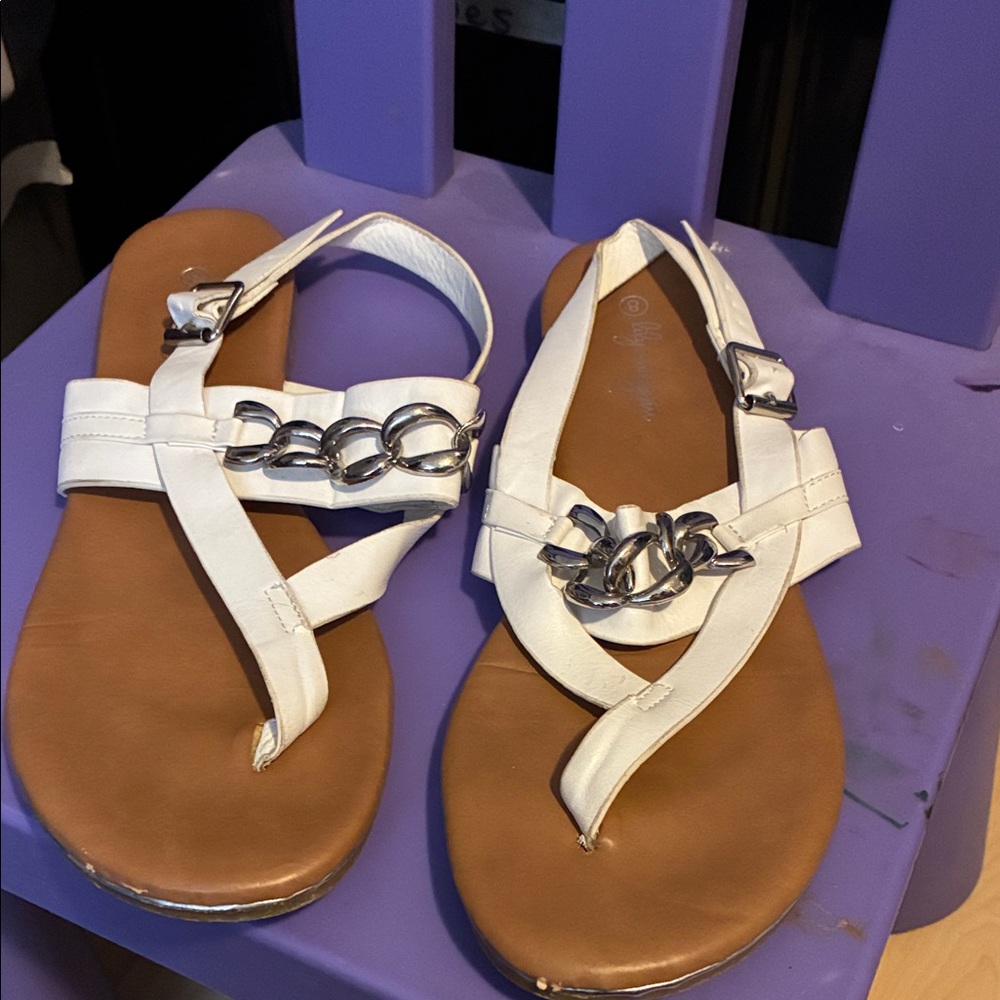 Women's White Chain-Accent Toe-Ring Sandals with Adjustable Strap